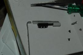 broken ti powerbook g4 (867) left hinge (from user perspective, opposite power cord)/public broken ti powerbook g4 (867) left hinge (from user perspective, opposite power cord)/public